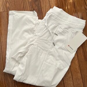 NWT Lululemon Dance Studio white Capri pant size 10 lined